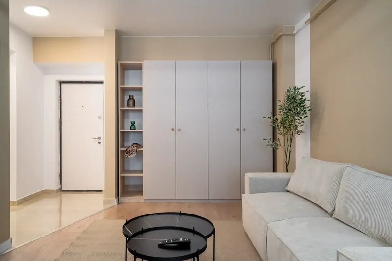 Apartament 2 camere   Vanzare - Mobilat cu Designer  Direct Propietar