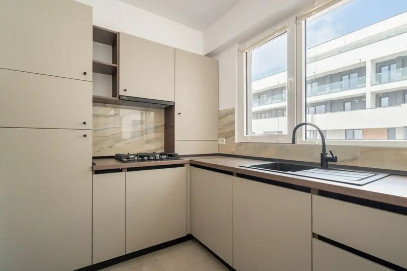 Apartament 2 camere   Vanzare - Mobilat cu Designer  Direct Propietar